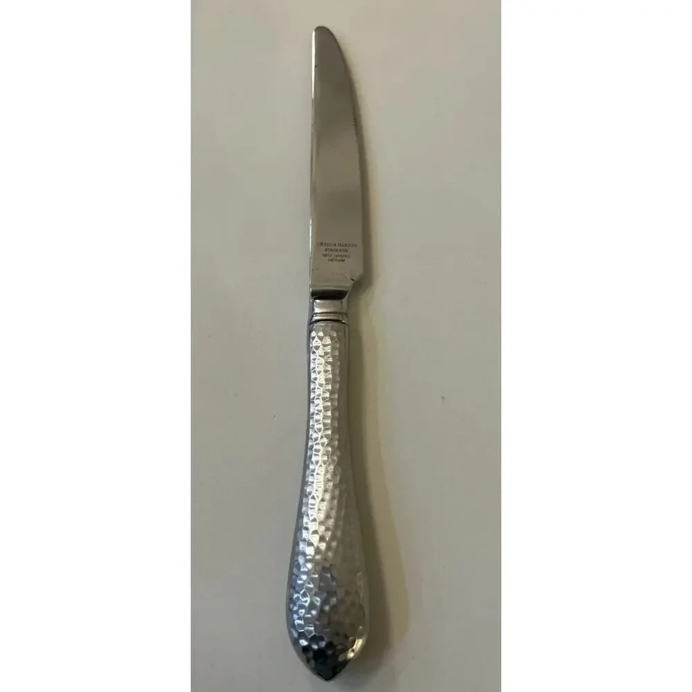 REED & BARTON Stainless‎ Steel Antique Hammered Dinner Knife Teardrop Handle
